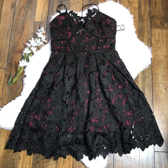 Romeo & Juliet Couture Dresses & Skirts - Romeo + Juliet Couture Dress